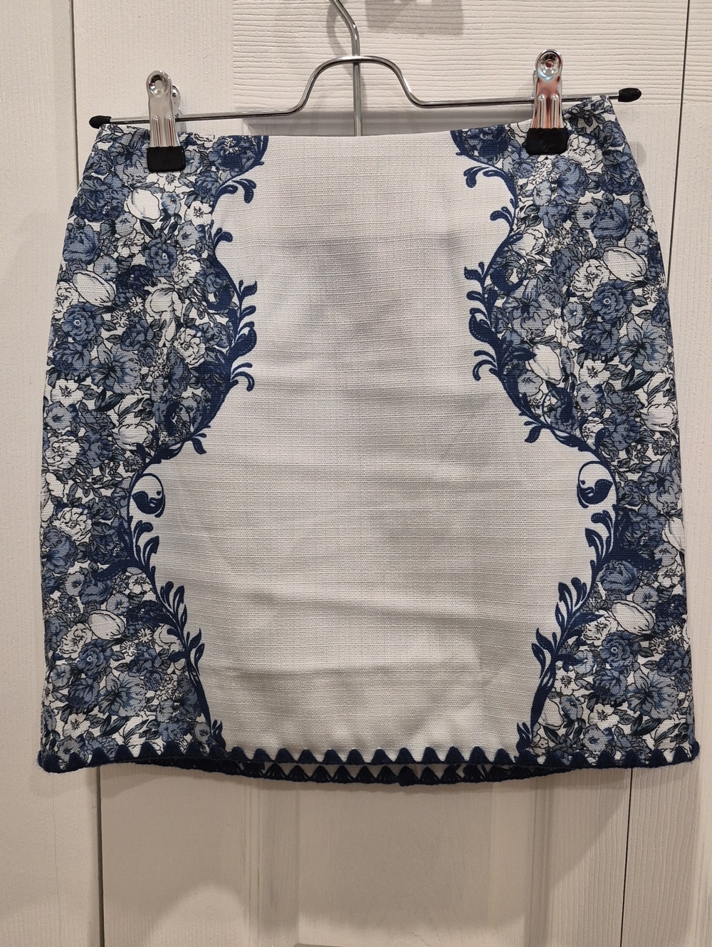 Endless Rose White and Blue Floral Mini Skirt